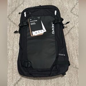 Dakine Poacher 14L backpack 
Brand new never used